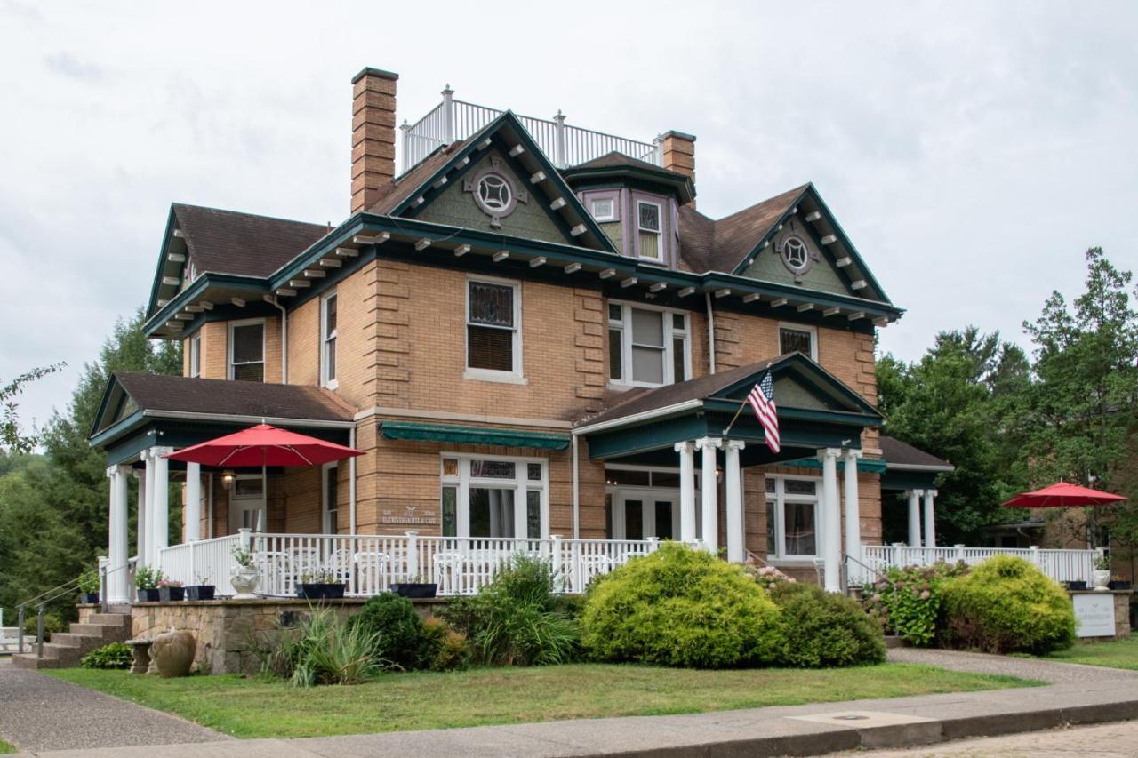 Elk River Hotel & Cafe Sutton Екстериор снимка